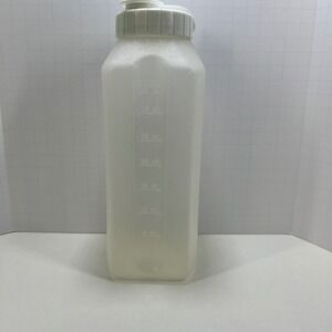 Vintage Rubbermaid 1 Qt Pitcher Bottle Flip Spout Lid Measuring 32oz